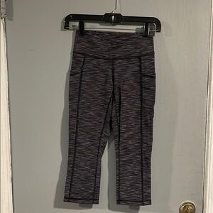 Lucy‎ PowerMax Heathered Gray Cropped Leggings XS